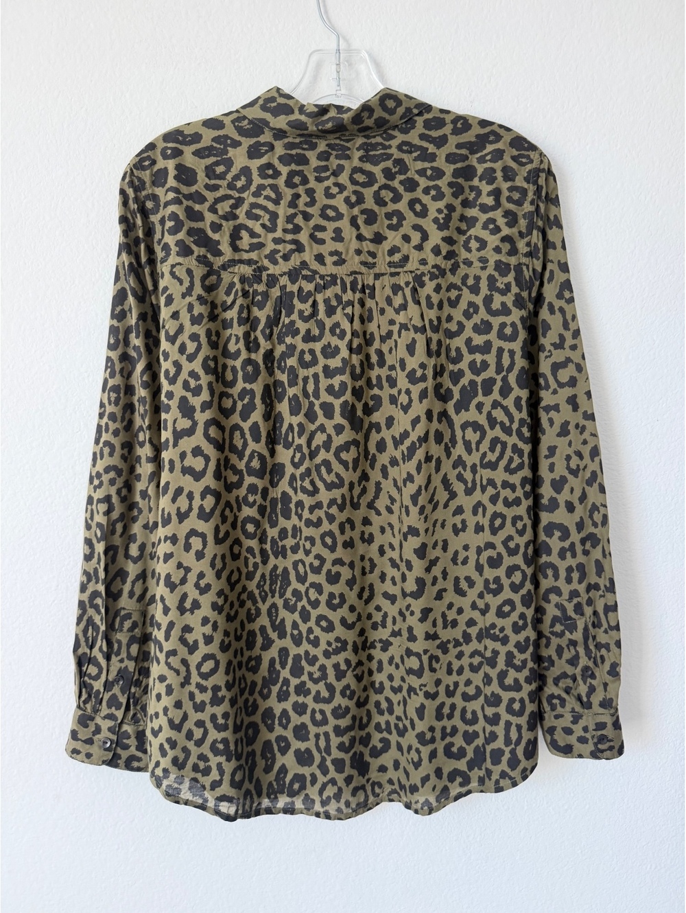 Lucky Brand Long Sleeve Button Front Olive Green/Black Animal Print Shirt Size L - Picture 2 of 7
